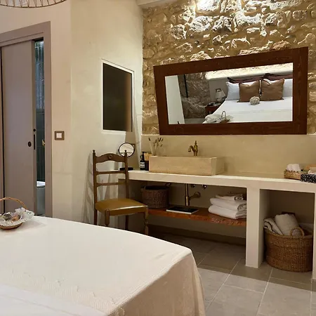 'gnu'pa' Stone Appartement *